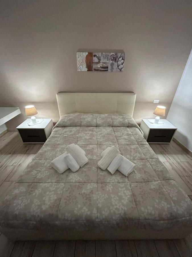 Lucia'S Rooms Syracuse Luaran gambar