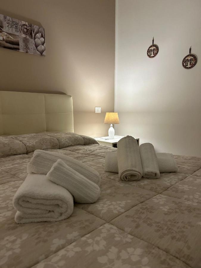 Lucia'S Rooms Syracuse Luaran gambar